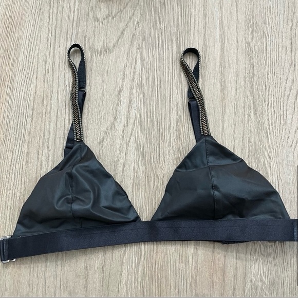 $195 Avery Rose Lingerie Size Medium Lemoure Black
Bra Hand Beaded Crystals - Picture 5 of 10